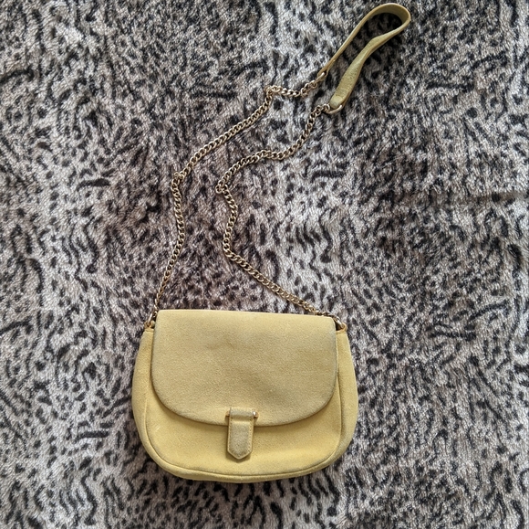 Suede and gold chain purse - Picture 3 of 12